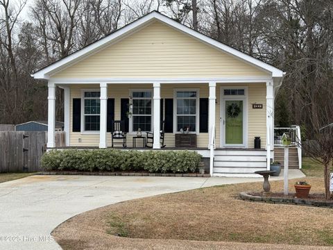 A home in Lake Waccamaw