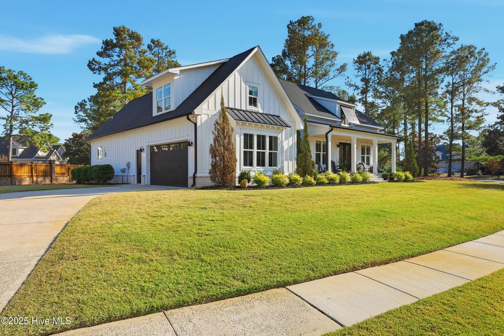 Photo of 1013 Greymoss Lane SE, Leland, NC 28451 (MLS # 100542294)