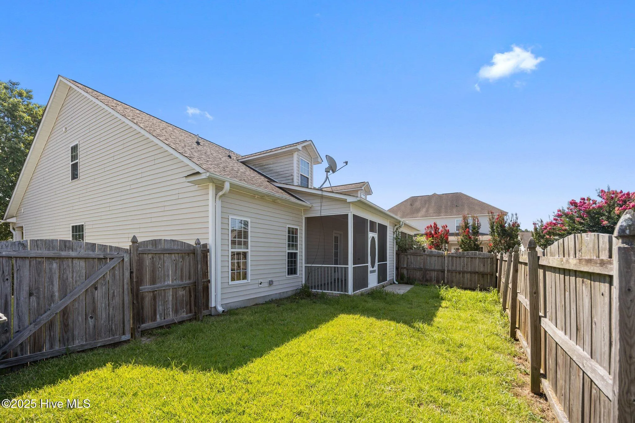 Greenville, North Carolina 27834, United States, 3 Bedrooms Bedrooms, ,3 BathroomsBathrooms,Residential,Active,161907