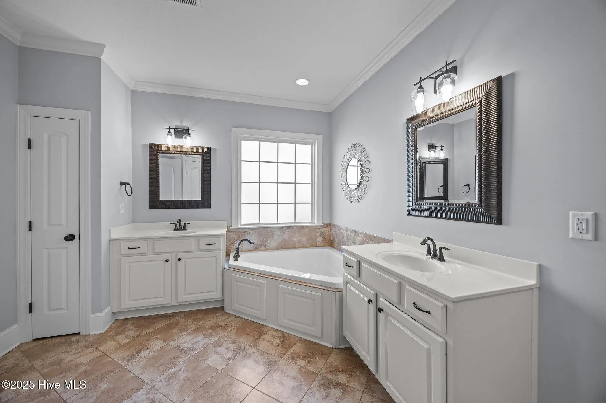 Greenville, North Carolina 27834, United States, 3 Bedrooms Bedrooms, ,3 BathroomsBathrooms,Residential,Active,161907