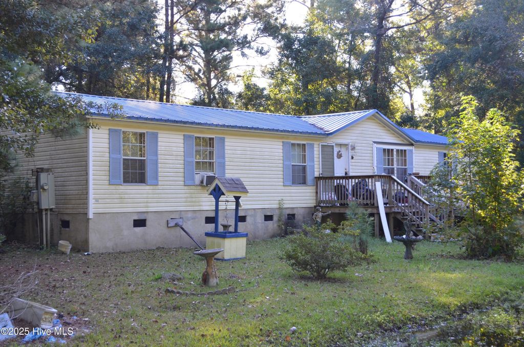 Photo of 102 Sand Dollar Court, Beaufort, NC 28516 (MLS # 100537552)