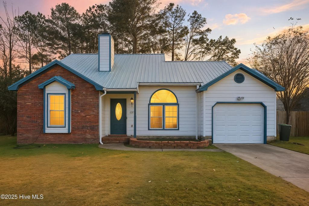 Photo of 2673 Idlebrook Circle, Midway Park, NC 28544 (MLS # 100543583)