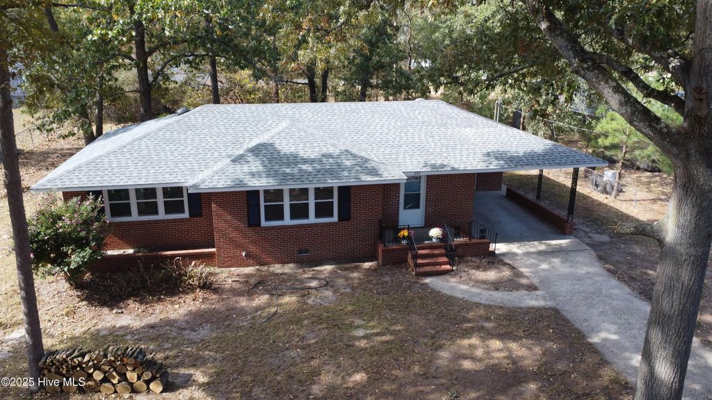 Photo of 203 Ervin Drive, Goldsboro, NC 27534 (MLS # 100538133)