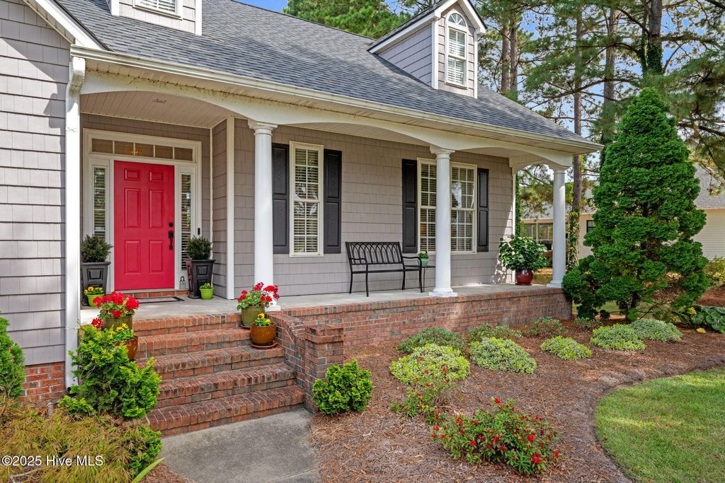 Photo of 213 Barrington Way, New Bern, NC 28562 (MLS # 100532363)