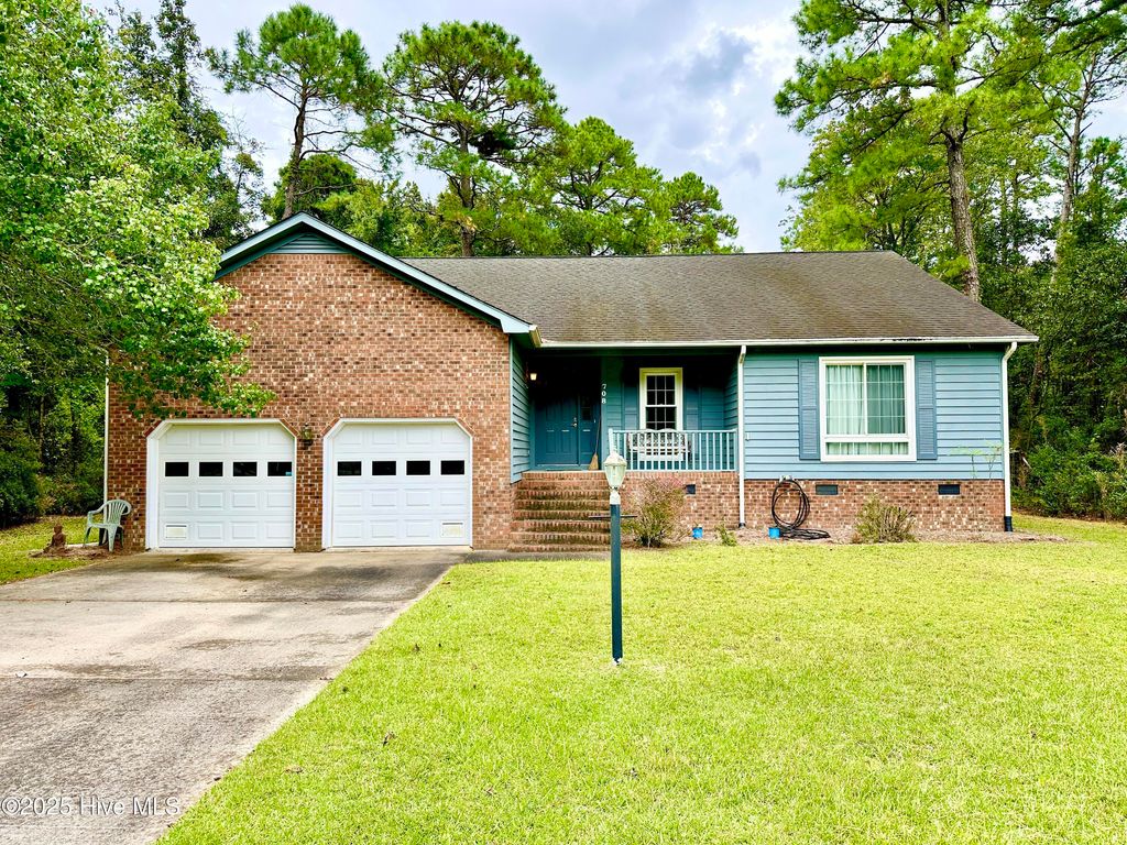 Photo of 708 Mistique Court, New Bern, NC 28560 (MLS # 100535775)