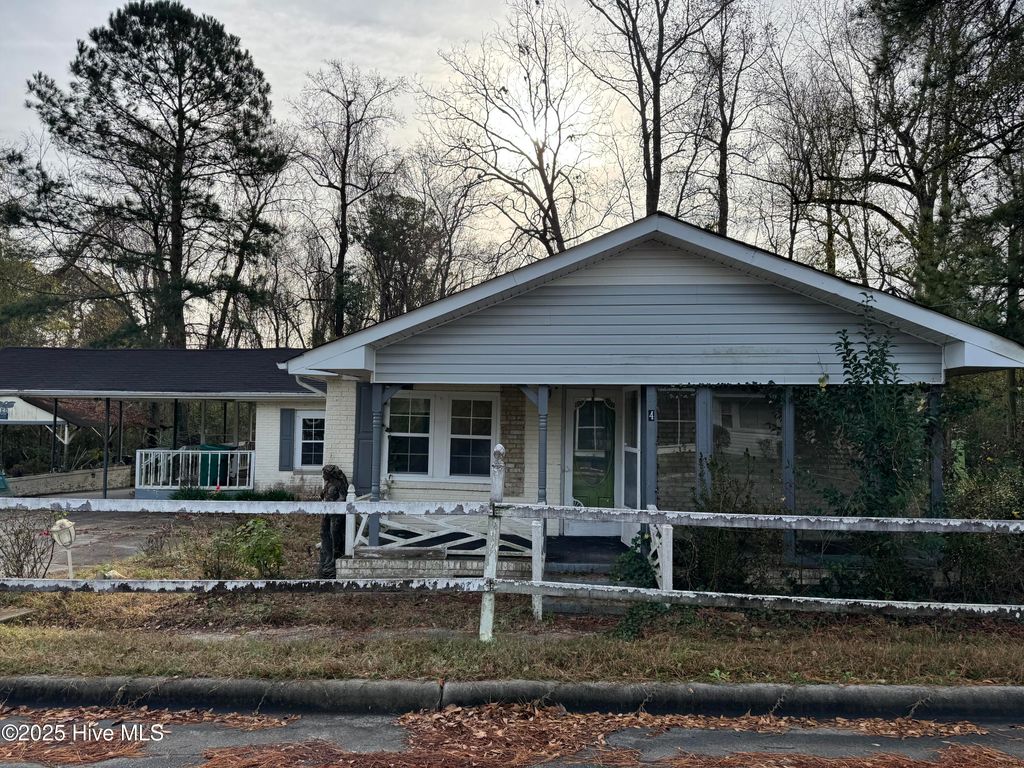 Photo of 41 Twin Pines Road, Whiteville, NC 28472 (MLS # 100543767)