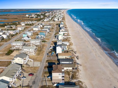 A home in North Topsail Beach