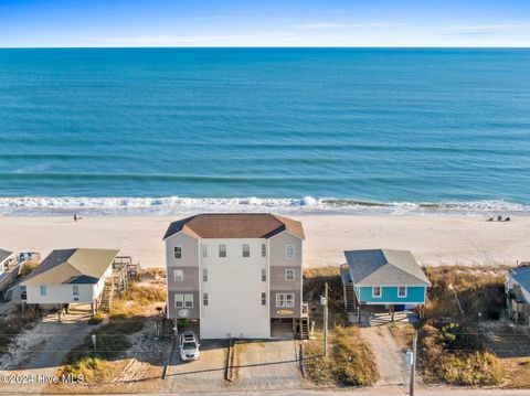 A home in North Topsail Beach