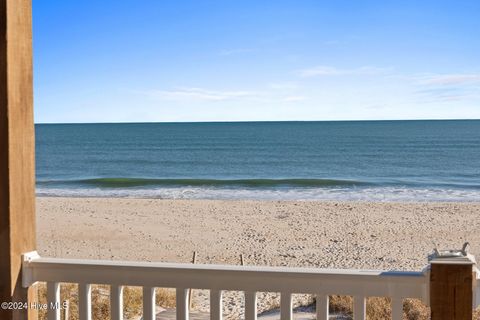 A home in North Topsail Beach