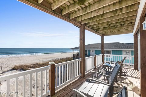 A home in North Topsail Beach