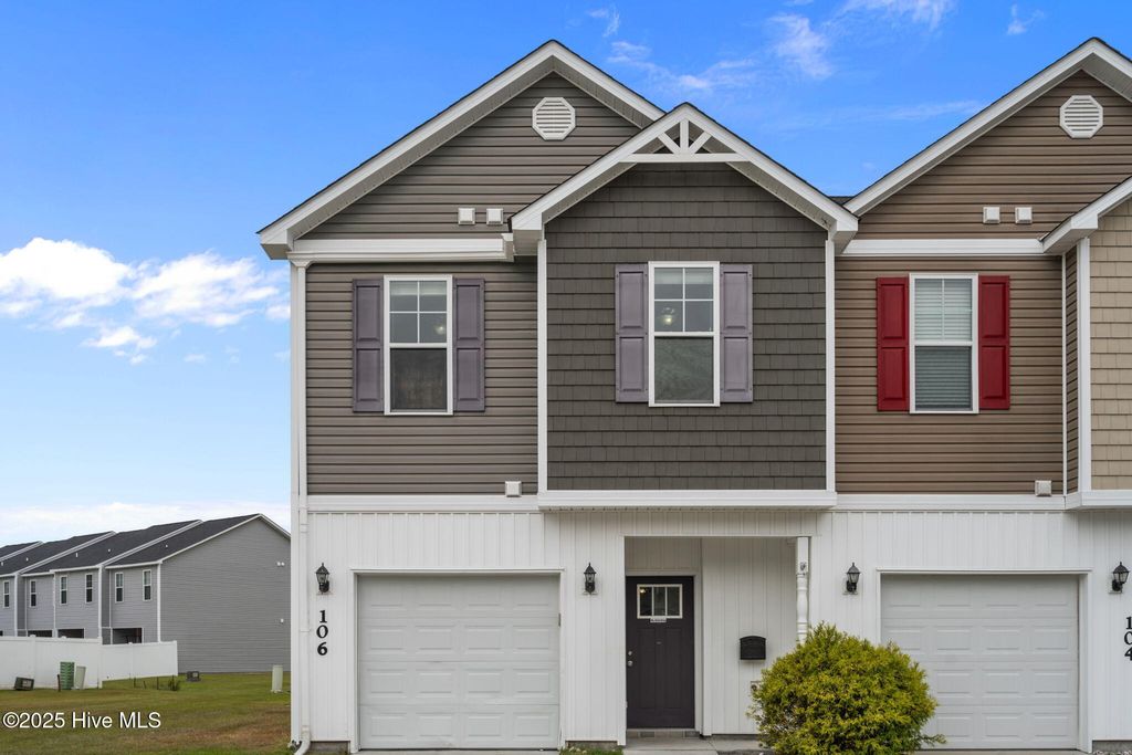 Photo of 106 Waterstone Lane, Jacksonville, NC 28546 (MLS # 100529825)