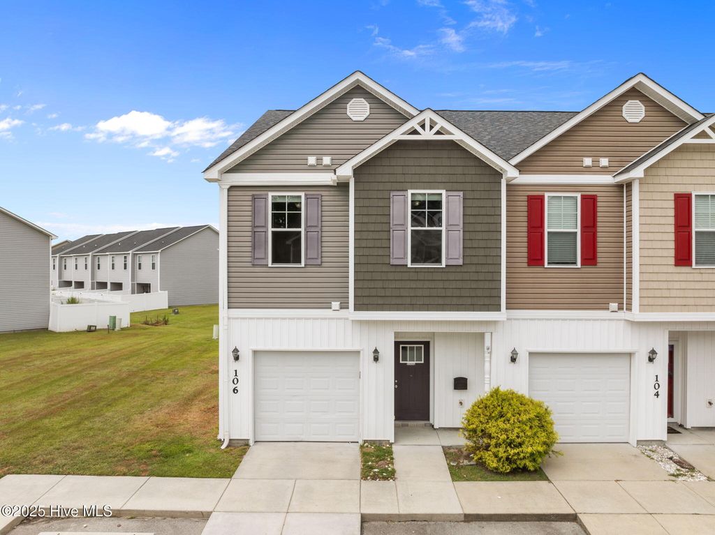Photo of 106 Waterstone Lane, Jacksonville, NC 28546 (MLS # 100529825)