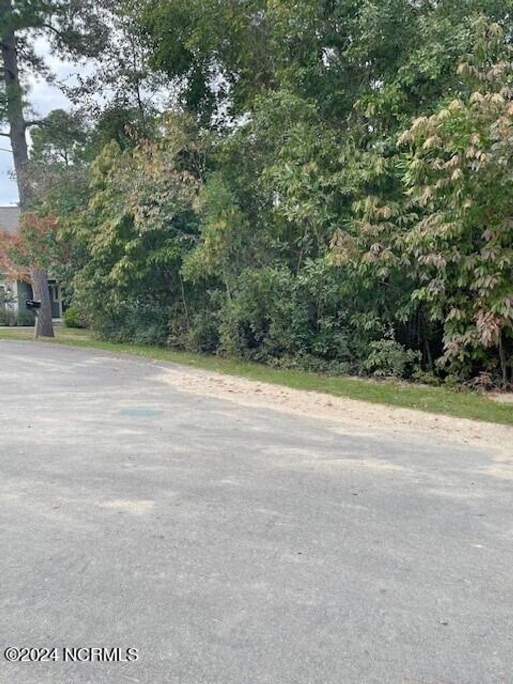 Photo of 5 Raintree Court, Pinehurst, NC 28374 (MLS # 100542981)