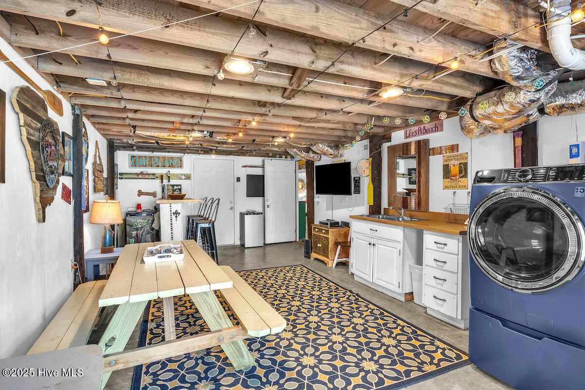 Oak Island, North Carolina 28465, United States, 2 Bedrooms Bedrooms, ,2 BathroomsBathrooms,Residential,Active,95410