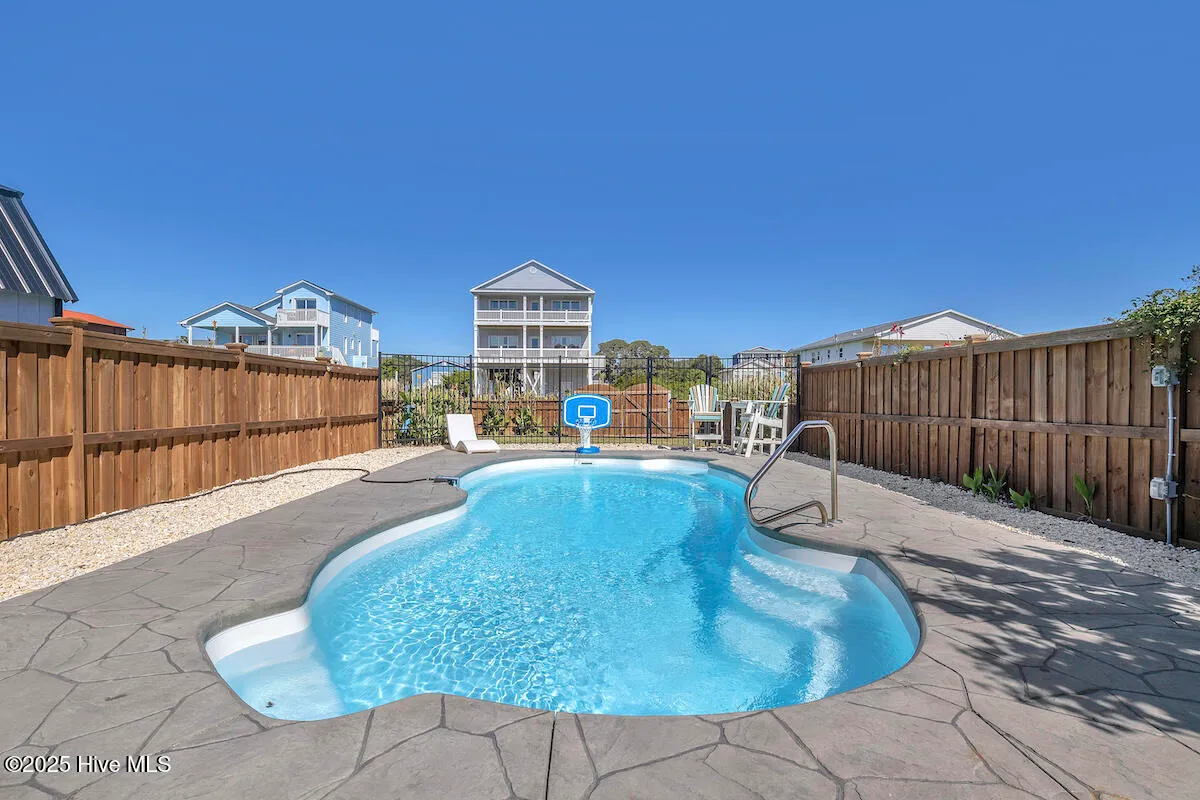 Oak Island, North Carolina 28465, United States, 2 Bedrooms Bedrooms, ,2 BathroomsBathrooms,Residential,Active,95410