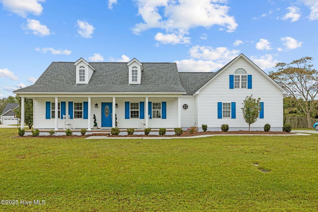 Photo of 122 Tidewater Drive, Newport, NC 28570 (MLS # 100533697)