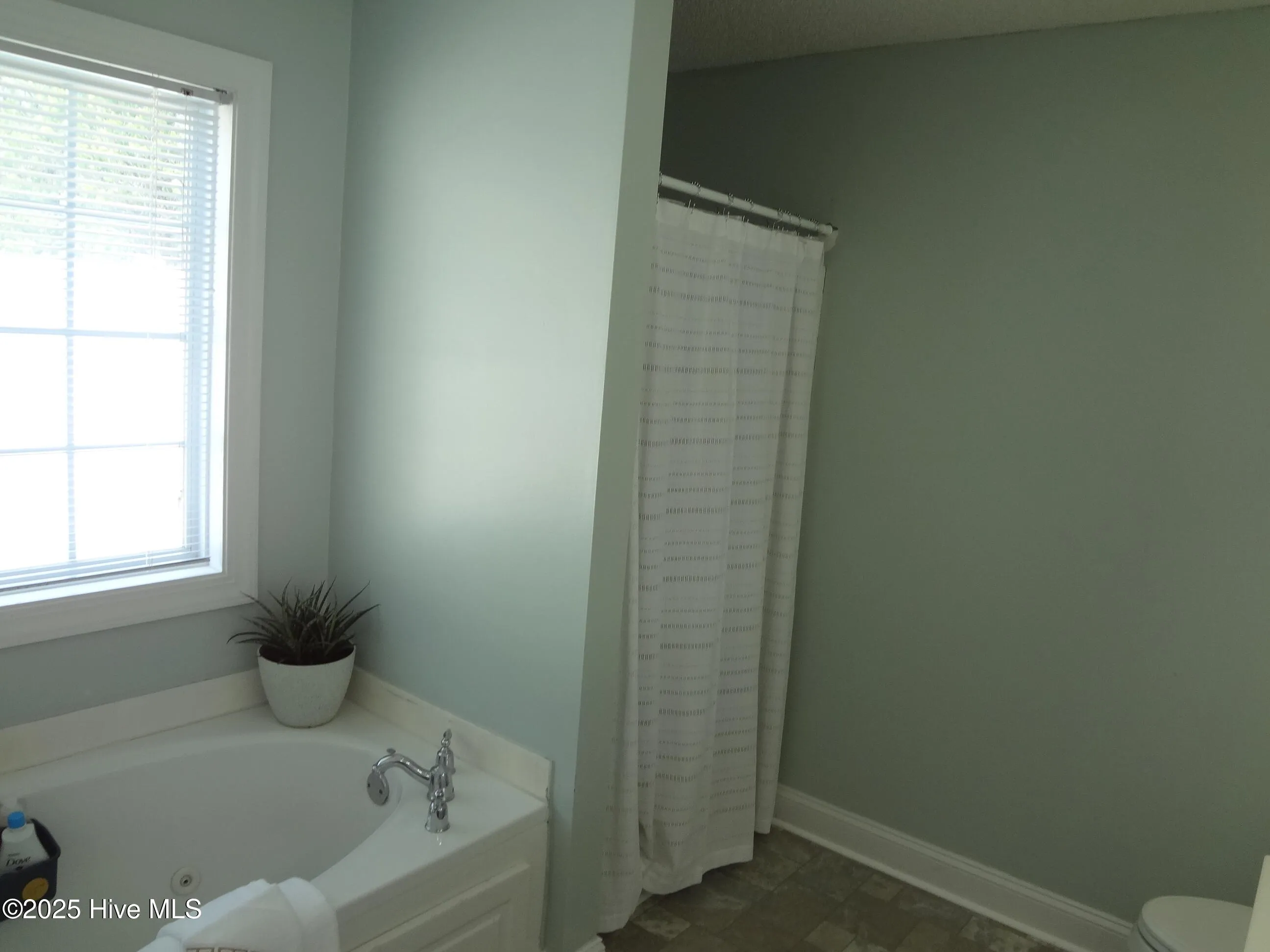 Winterville, North Carolina 28590, United States, 3 Bedrooms Bedrooms, ,2 BathroomsBathrooms,Residential,Active,101405