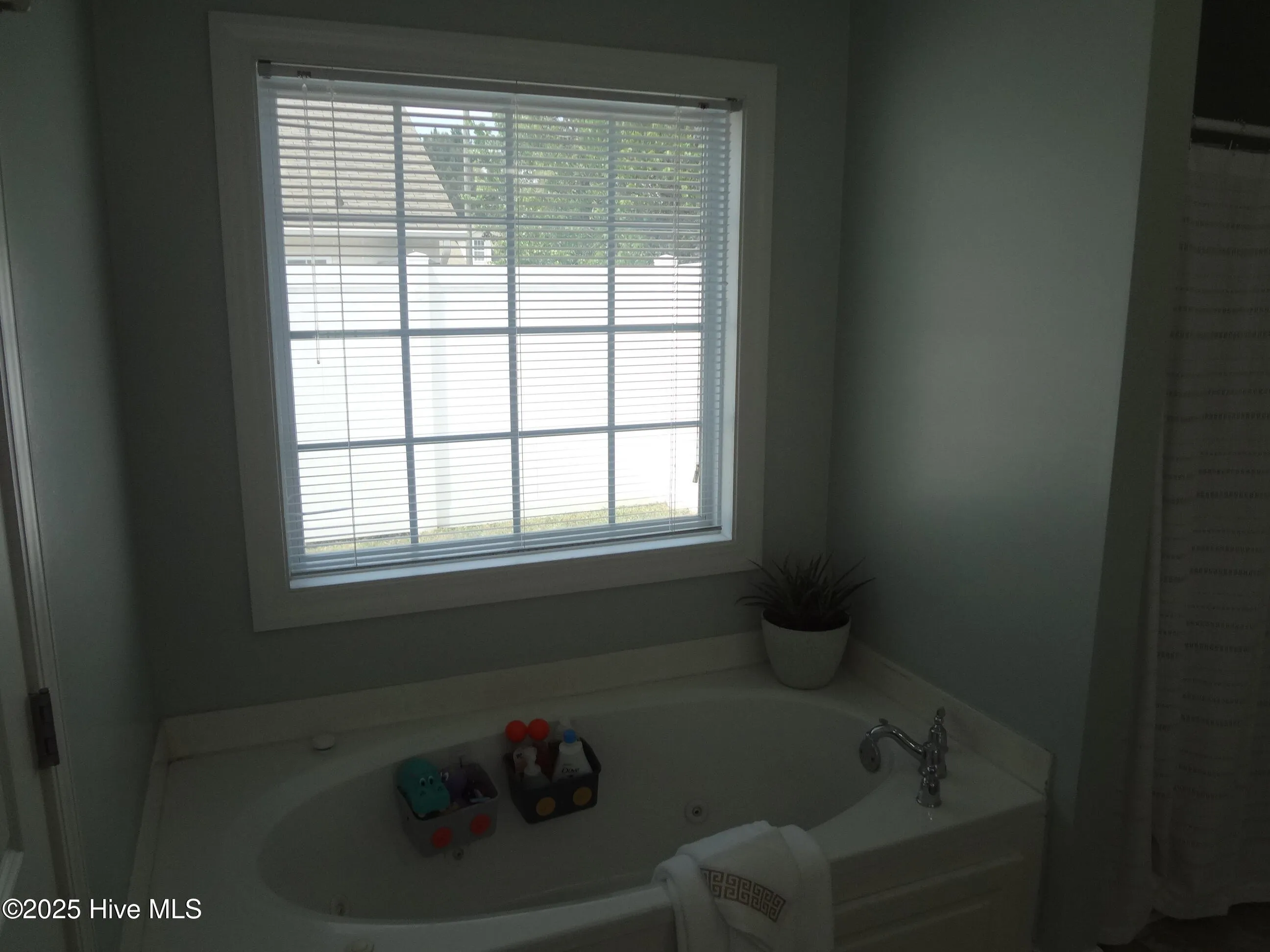 Winterville, North Carolina 28590, United States, 3 Bedrooms Bedrooms, ,2 BathroomsBathrooms,Residential,Active,101405