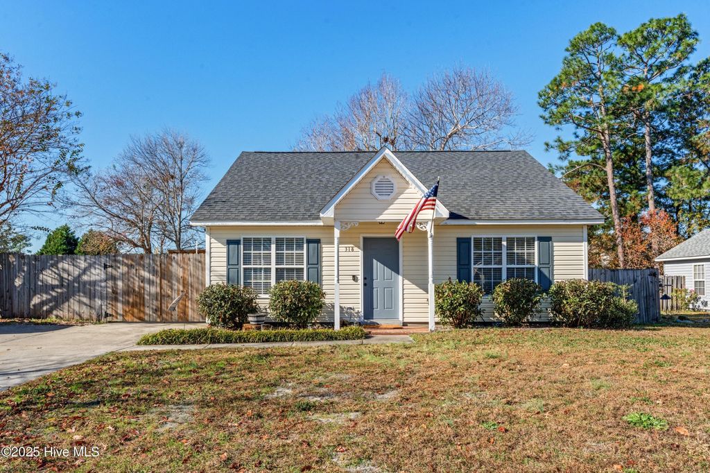 Photo of 318 Hedingham Lane, Wilmington, NC 28412 (MLS # 100542996)