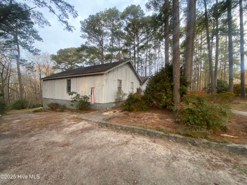 A home in Laurinburg