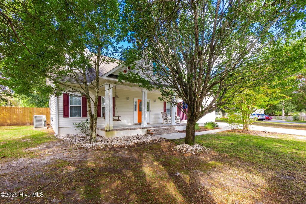 Photo of 105 Tar Kiln Lane, Newport, NC 28570 (MLS # 100533087)