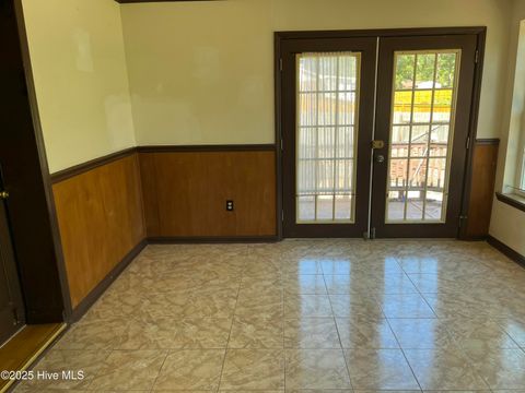 Tiny photo for 102 Fairway Road, Jacksonville, NC 28546 (MLS # 100535550)