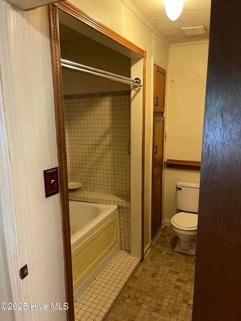 Tiny photo for 102 Fairway Road, Jacksonville, NC 28546 (MLS # 100535550)