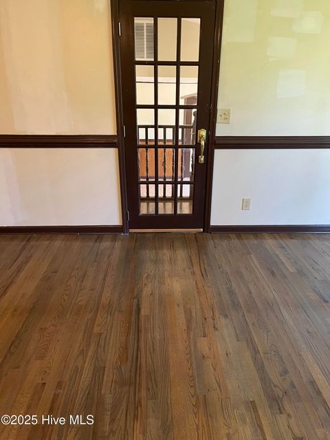 Tiny photo for 102 Fairway Road, Jacksonville, NC 28546 (MLS # 100535550)