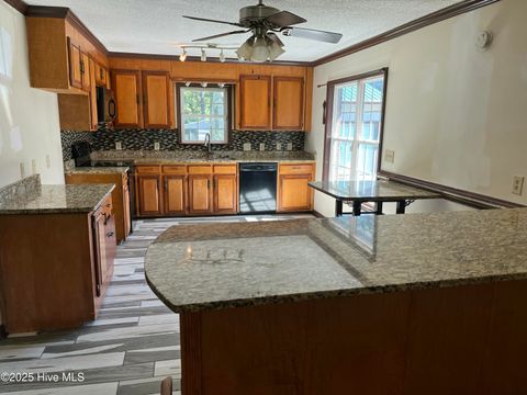 Tiny photo for 102 Fairway Road, Jacksonville, NC 28546 (MLS # 100535550)