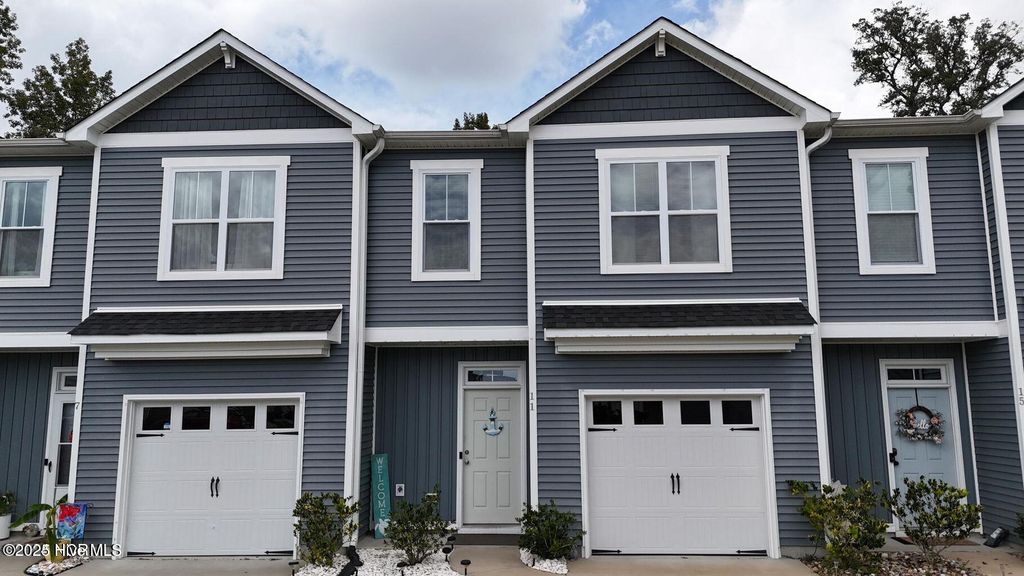 Photo of 11 Acacia Road, Hampstead, NC 28443 (MLS # 100512561)