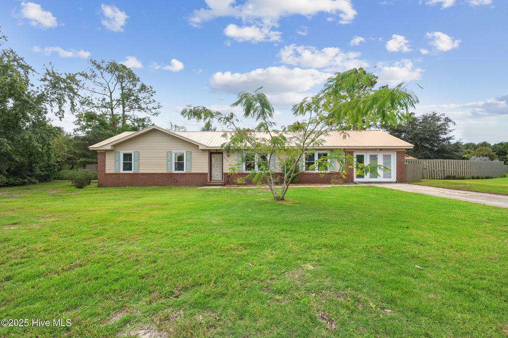 Photo of 823 Lorraine Drive, Wilmington, NC 28412 (MLS # 100536407)
