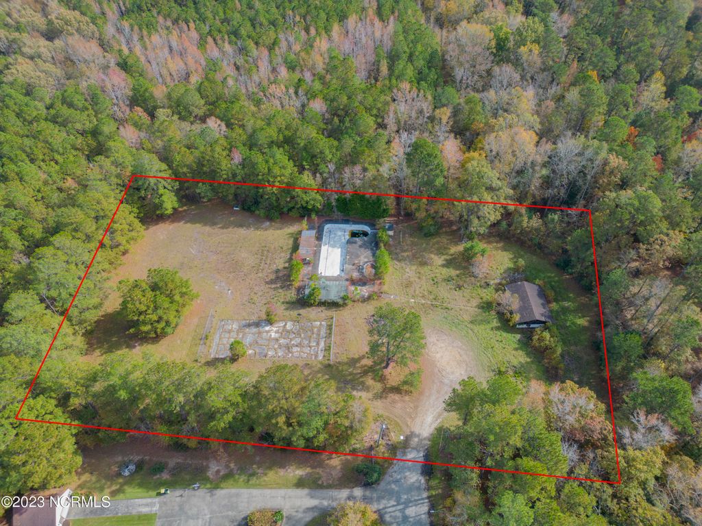 Photo of 731 Wedgewood Road, Whiteville, NC 28472 (MLS # 100413883)