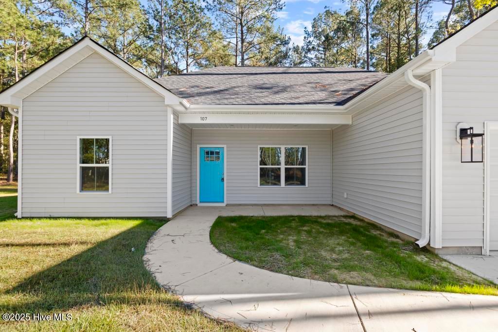 Photo of 107 Plum Court, Burgaw, NC 28425 (MLS # 100505597)