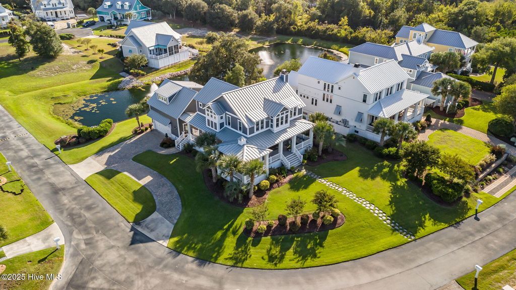 Photo of 409 Sunrise Court, Emerald Isle, NC 28594 (MLS # 100534347)