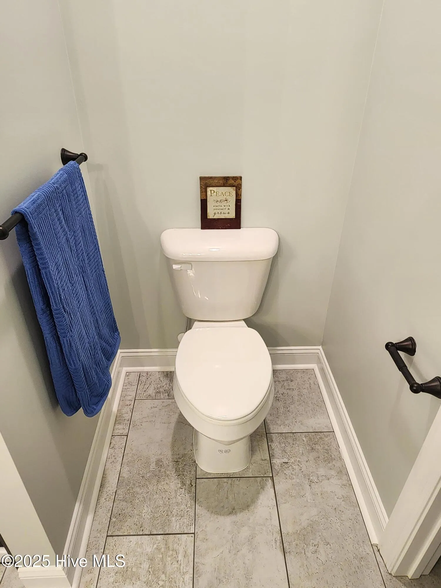 Goldsboro, North Carolina 27530, United States, 3 Bedrooms Bedrooms, ,3 BathroomsBathrooms,Residential,Active,21376