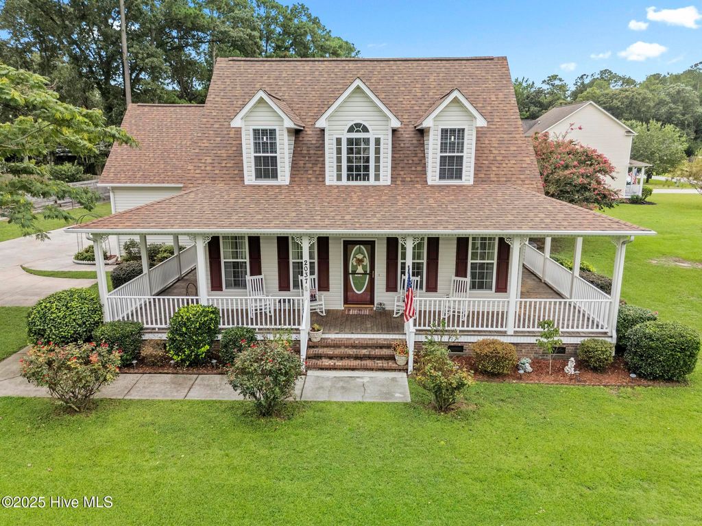 Photo of 2037 Catherine Lake Road, Richlands, NC 28574 (MLS # 100525717)