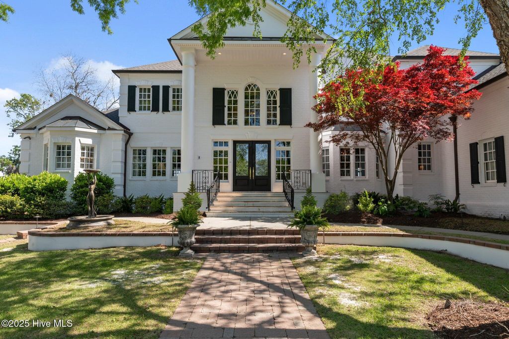 Photo of 3023 River Lane, New Bern, NC 28562 (MLS # 100497193)