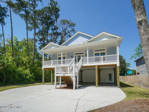 A home in Oak Island