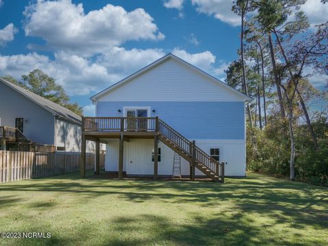 A home in Oak Island