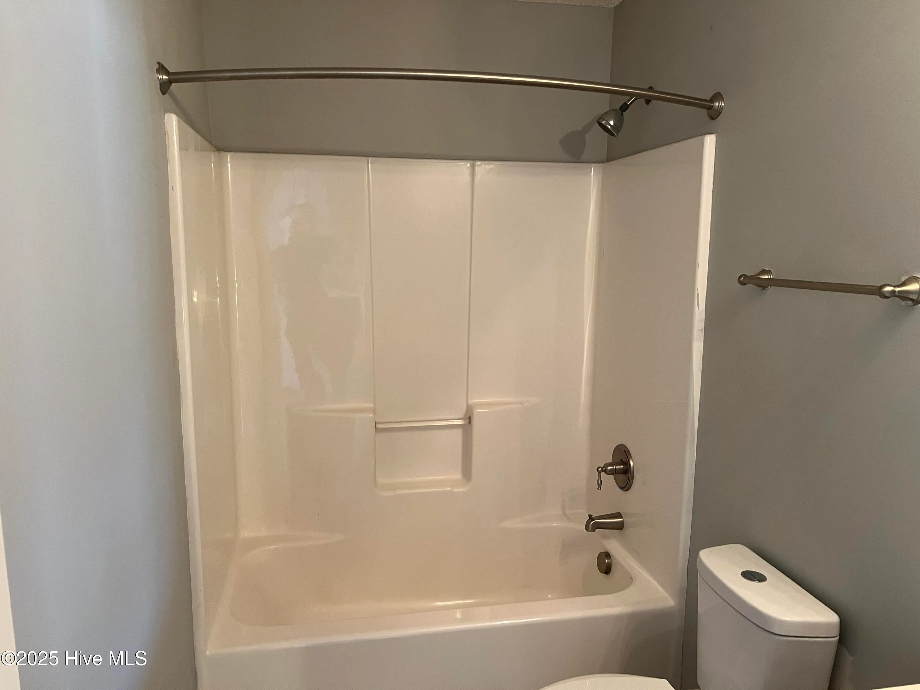 Winterville, North Carolina 28590, United States, 3 Bedrooms Bedrooms, ,3 BathroomsBathrooms,Residential,Active,242854