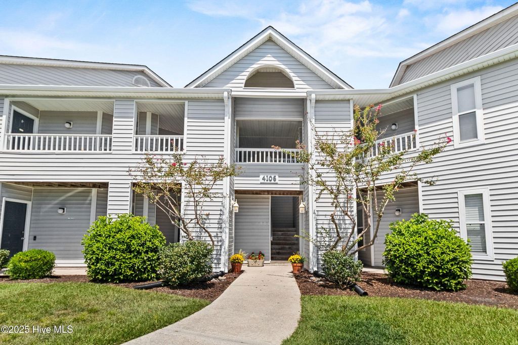 Photo of 4106 Breezewood Drive #Apt 102, Wilmington, NC 28412 (MLS # 100528807)