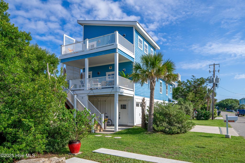Photo of 1522 Snapper Lane, Carolina Beach, NC 28428 (MLS # 100494864)