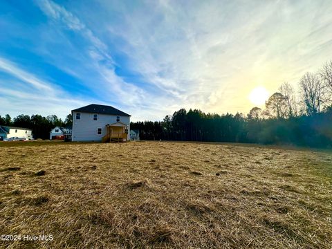 A home in Kenly