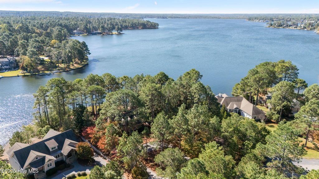 Photo of 121 Owens Circle, West End, NC 27376 (MLS # 100536650)