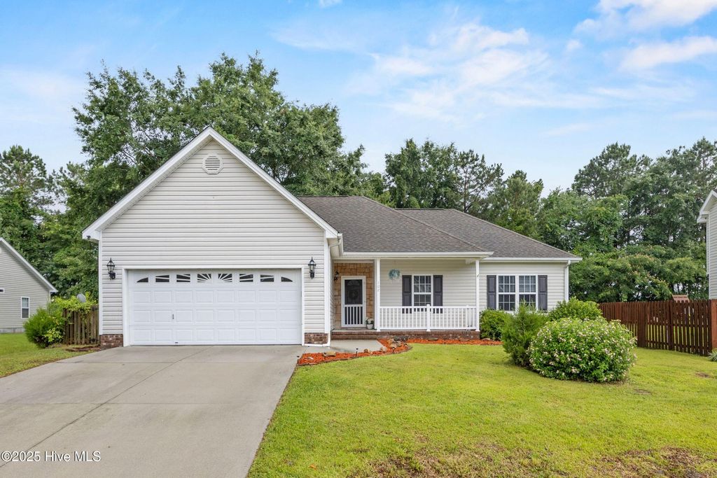 Photo of 102 Brookside Court, Jacksonville, NC 28546 (MLS # 100515533)