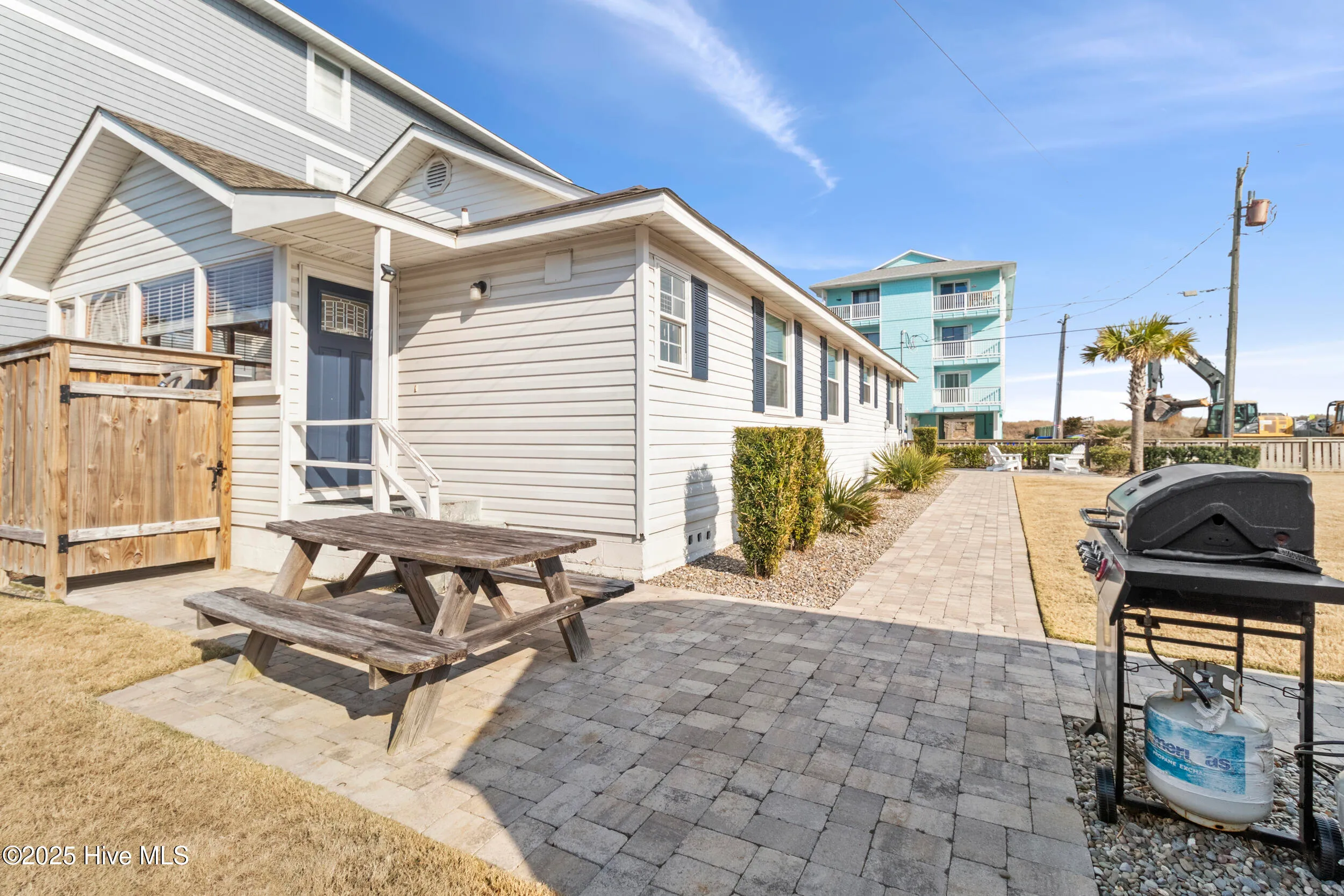Carolina Beach, North Carolina 28428, United States, 4 Bedrooms Bedrooms, ,2 BathroomsBathrooms,Residential,Active,77867