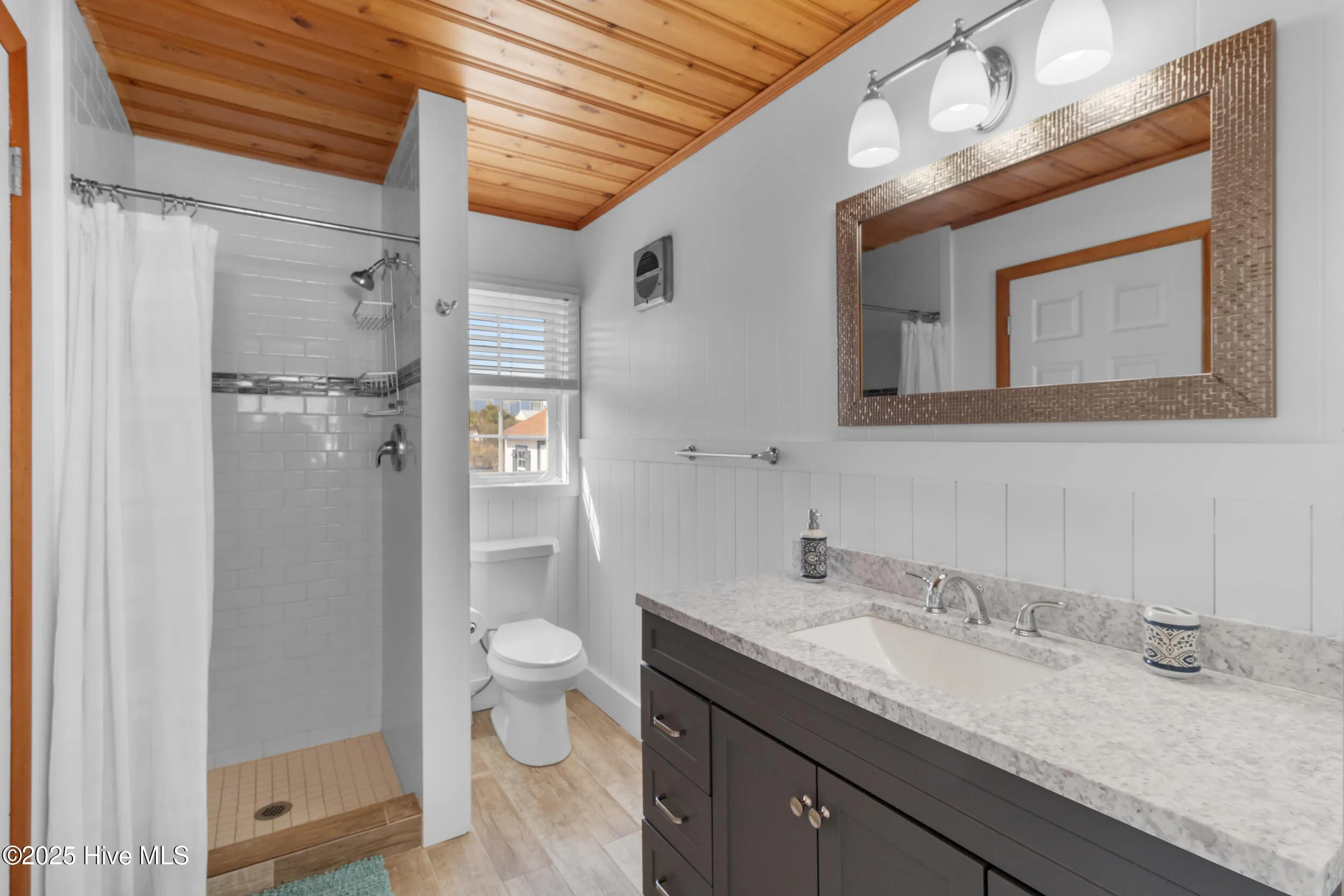 Carolina Beach, North Carolina 28428, United States, 4 Bedrooms Bedrooms, ,2 BathroomsBathrooms,Residential,Active,77867