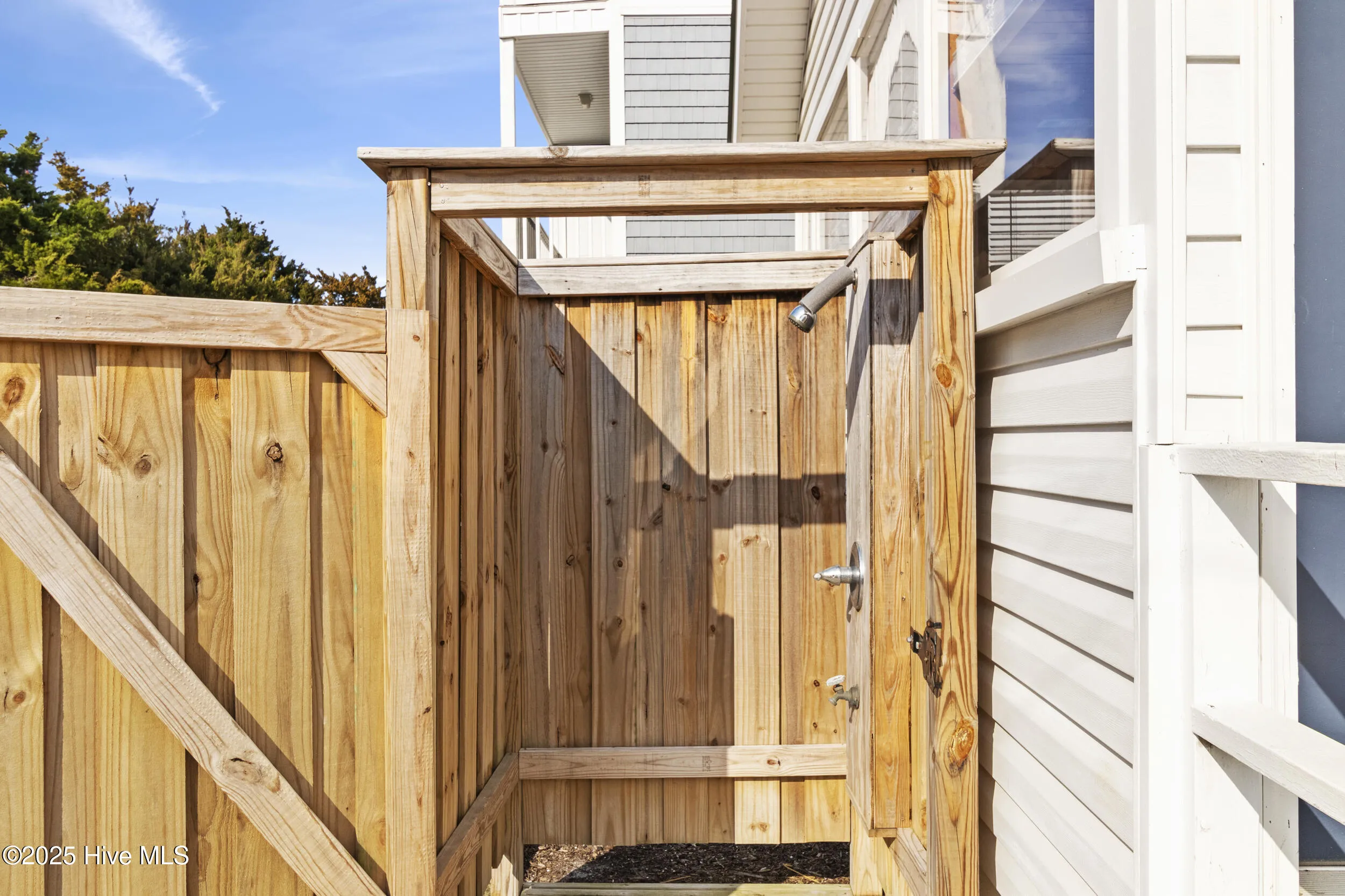 Carolina Beach, North Carolina 28428, United States, 4 Bedrooms Bedrooms, ,2 BathroomsBathrooms,Residential,Active,77867