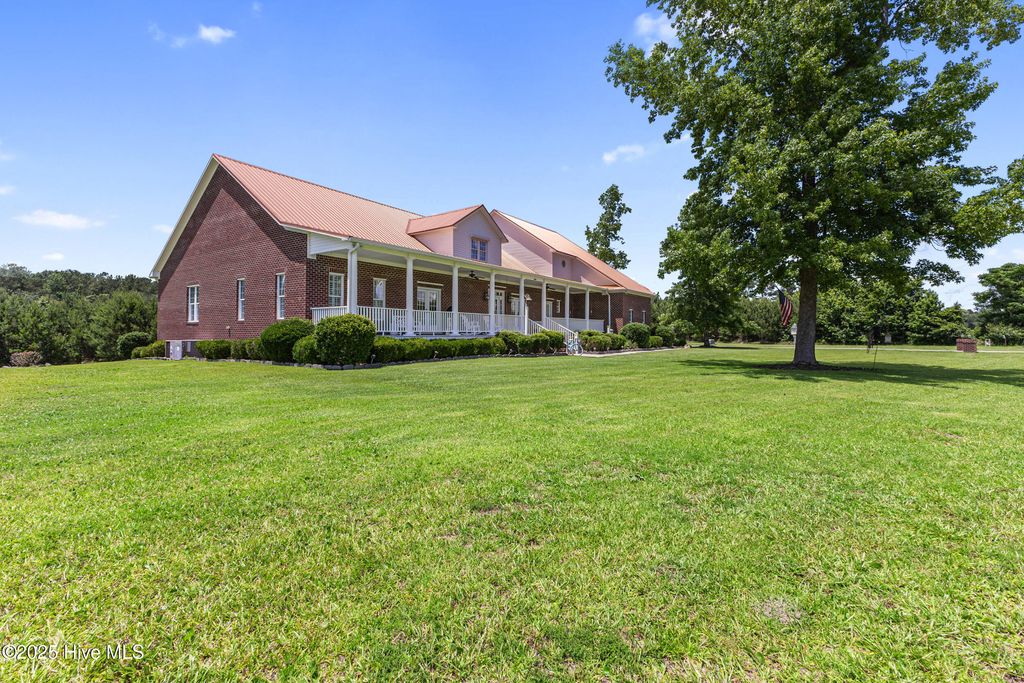 Photo of 5370 Slocum Trail, Atkinson, NC 28421 (MLS # 100500356)