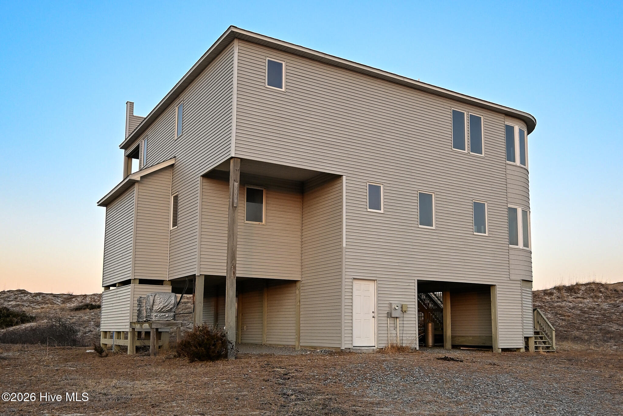 2223 Sandfiddler Road